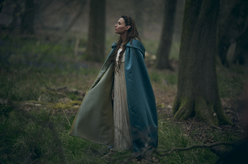 Seanchai (Minnie Driver) in The Witcher: Blood Origin. Image courtesy Kevin Baker/Netflix. © 2022 Netflix, Inc.